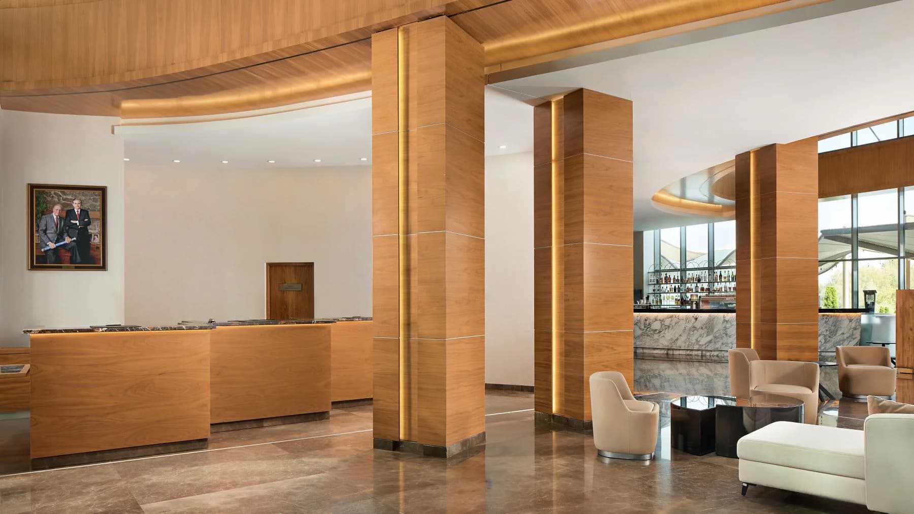 Minsk Marriott lobi ve ortak yaşam alanı